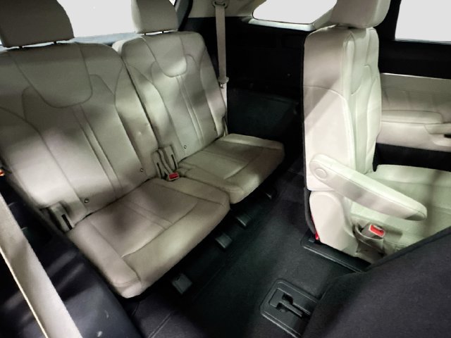 Certified 2024 Kia Sorento SX Prestige AWD/4WD image 28