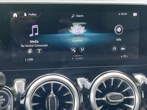 Used 2022 Mercedes-Benz GLA 250 4MATIC image 24