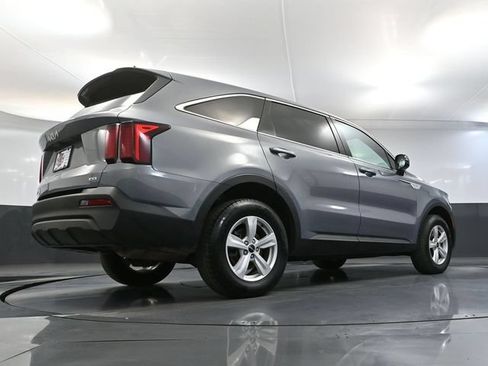 Used 2023 Kia Sorento LX AWD/4WD image 53