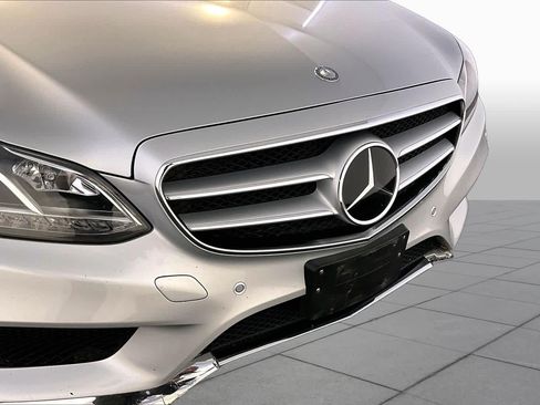 Used 2016 Mercedes-Benz E 350 4MATIC Wagon image 32