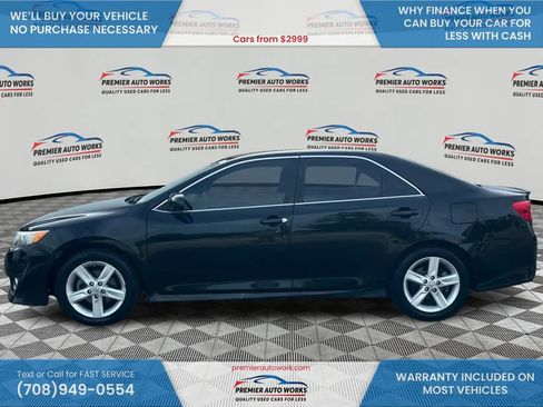 Used 2012 Toyota Camry SE FWD image 9
