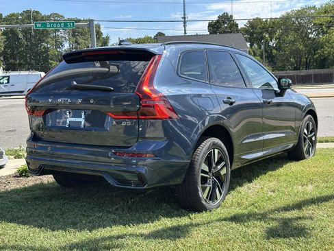 New 2026 Volvo XC60 B5 Core w/ Climate Package image 19
