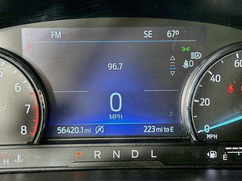 Used 2024 Ford Explorer XLT w/ Equipment Group 202A AWD/4WD image 19