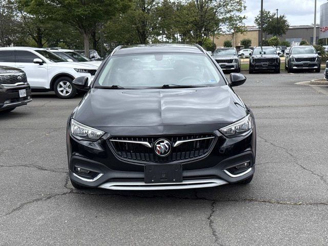 Used 2018 Buick Regal Essence w/ Sights and Sounds Package AWD/4WD image 6