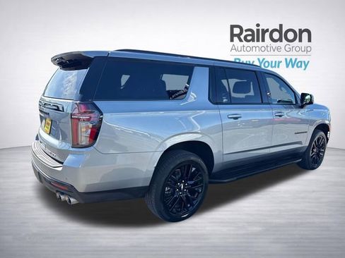 Used 2023 Chevrolet Suburban RST w/ Sport Performance Package AWD/4WD image 7
