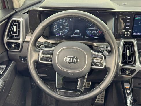 Used 2021 Kia Sorento SX image 19