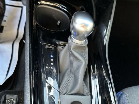 Used 2021 Toyota C-HR XLE image 26