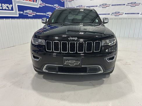 Used 2017 Jeep Grand Cherokee Limited image 11