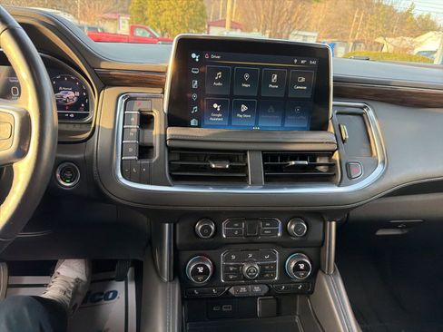 Used 2022 Chevrolet Tahoe Z71 w/ Luxury Package image 11