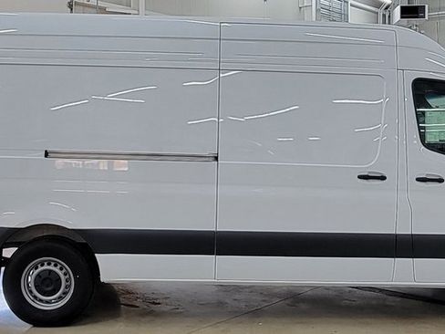 New 2025 Mercedes-Benz Sprinter 2500 image 1