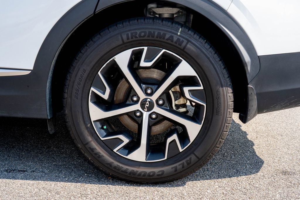 Used 2025 Kia Sportage EX w/ Premium Package FWD image 33