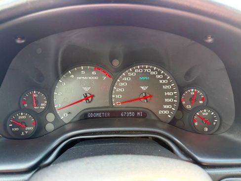 Used 1999 Chevrolet Corvette Convertible w/ Performance Handling Pkg RWD image 39