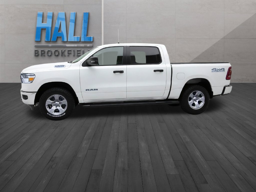 Used 2023 RAM 1500 Big Horn AWD/4WD image 2