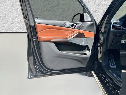 Used 2021 BMW X7 M50i w/ Executive Package AWD/4WD image 24