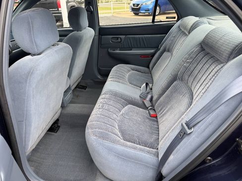 Used 1998 Buick Century Custom FWD image 9