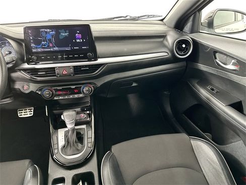 Used 2023 Kia Forte GT-Line w/ GT-Line Premium Package image 27