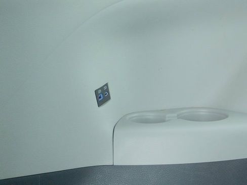 Used 2024 Toyota Sienna XLE image 25