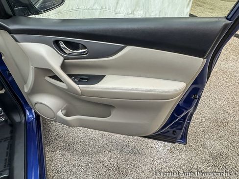 Used 2020 Nissan Rogue Sport SL image 23