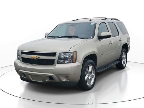 Used 2013 Chevrolet Tahoe LS w/ Convenience Package image 2