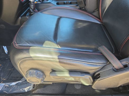 Used 2020 Jeep Gladiator Rubicon image 29