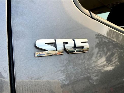 Used 2023 Toyota Tacoma SR5 RWD image 10