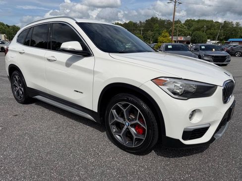 Used 2018 BMW X1 xDrive28i AWD/4WD image 6