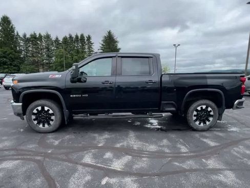 Used 2020 Chevrolet Silverado 2500 LT w/ Convenience Package AWD/4WD image 5