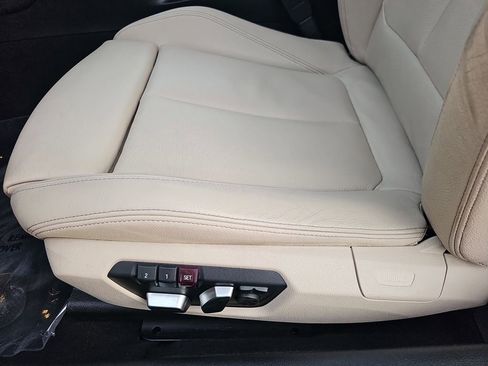 Used 2016 BMW 228i Convertible image 28