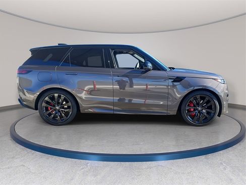 Certified 2025 Land Rover Range Rover Sport Dynamic SE image 4