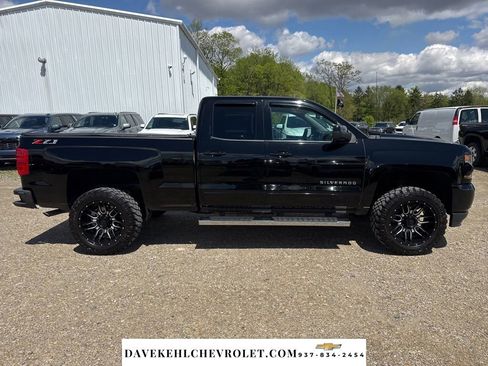Used 2018 Chevrolet Silverado 1500 LT w/ All Star Edition AWD/4WD image 6