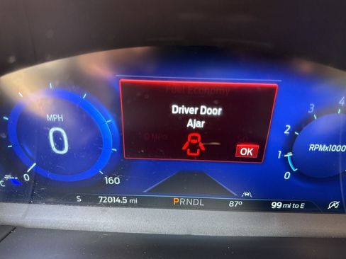 Used 2022 Ford Escape SEL w/ Technology Package FWD image 21