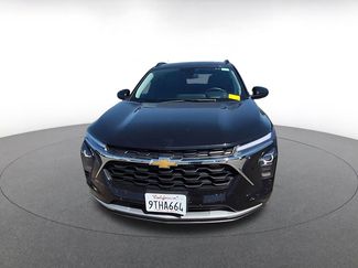 Used 2025 Chevrolet Trax LT w/ LT Convenience Package video 2