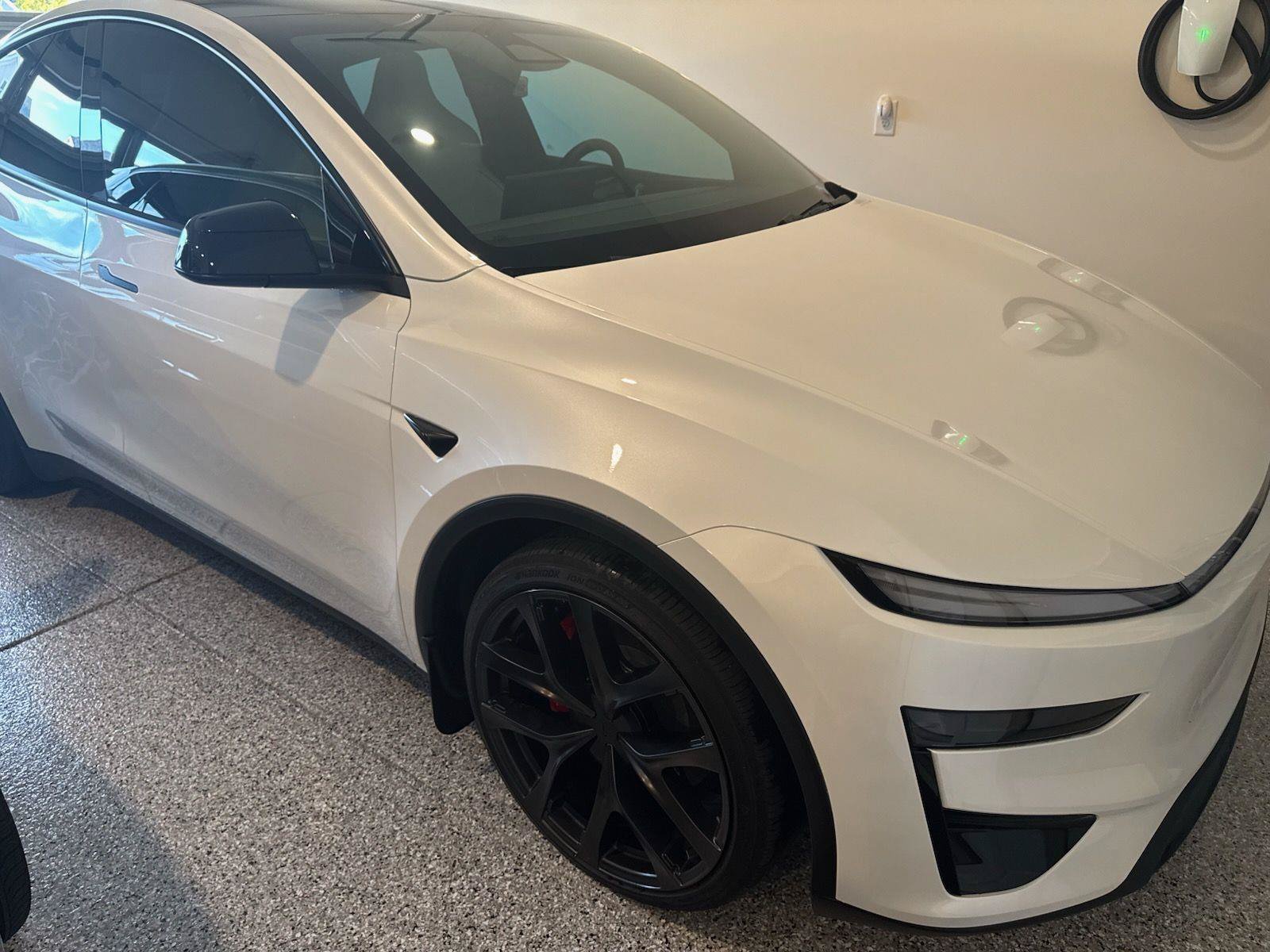 Used 2026 Tesla Model Y Performance AWD/4WD image 2