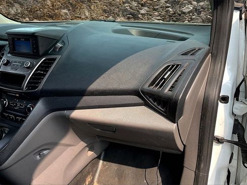 Used 2021 Ford Transit Connect XL image 15