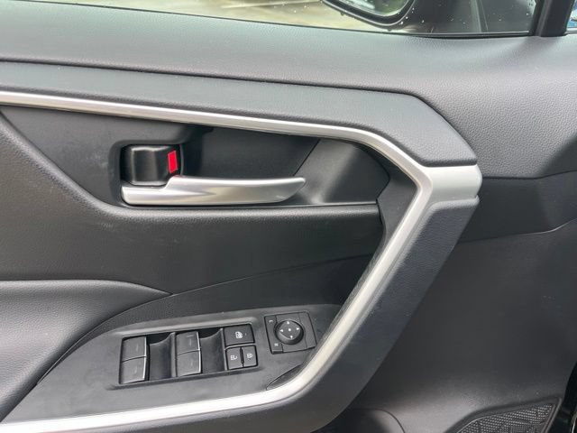 Used 2024 Toyota RAV4 XLE Premium FWD image 14