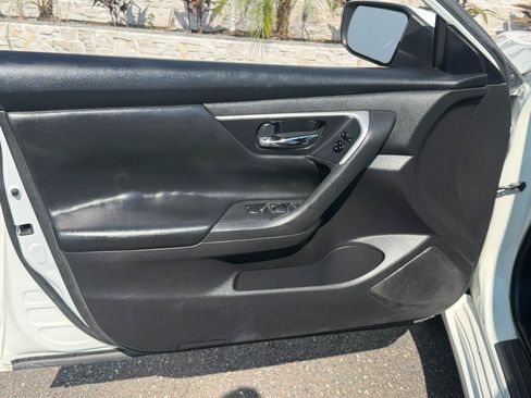 Used 2016 Nissan Altima 2.5 S w/ Power Driver Seat Package FWD image 23