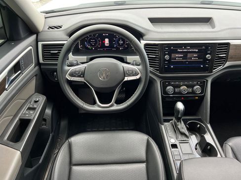 Used 2023 Volkswagen Atlas SE image 23