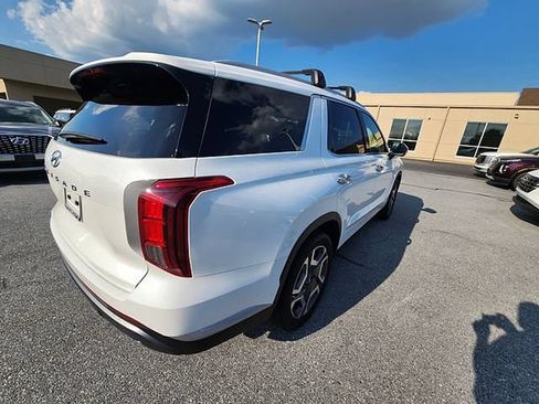 Certified 2025 Hyundai Palisade SEL FWD image 9