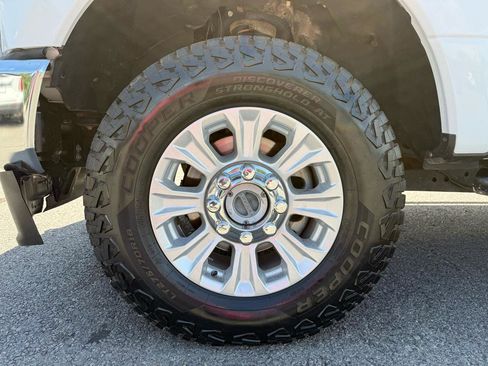 Used 2022 Ford F250 XL w/ STX Appearance Package AWD/4WD image 40