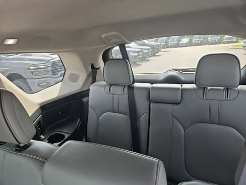 Used 2024 Honda Pilot Elite image 14