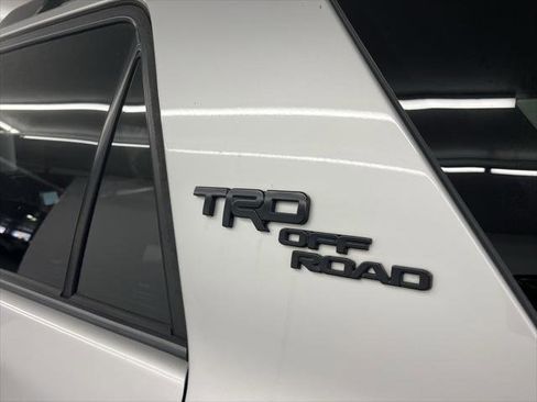 Certified 2020 Toyota 4Runner TRD Off-Road Premium image 11