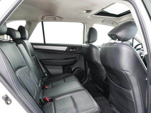 Used 2015 Subaru Outback 2.5i Premium AWD/4WD image 14