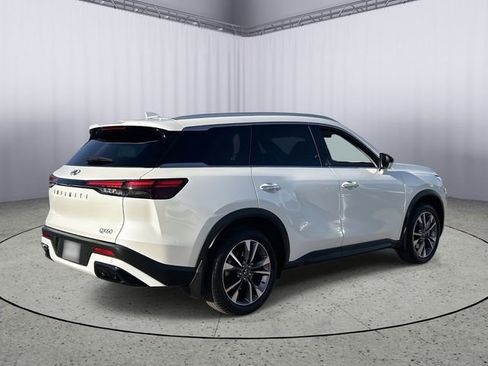 Certified 2023 INFINITI QX60 Luxe image 9