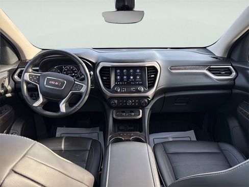 Used 2023 GMC Acadia Denali image 13