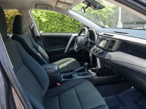 Used 2017 Toyota RAV4 LE w/ Carpet Mat Package FWD image 15