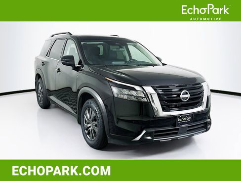 Used 2023 Nissan Pathfinder SV FWD image 1
