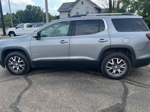 Used 2023 GMC Acadia SLT AWD/4WD image 8
