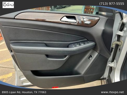 Used 2017 Mercedes-Benz GLS 450 4MATIC image 24