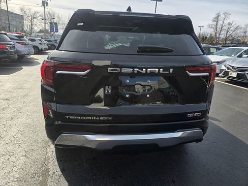 Used 2026 GMC Terrain Denali AWD/4WD image 7