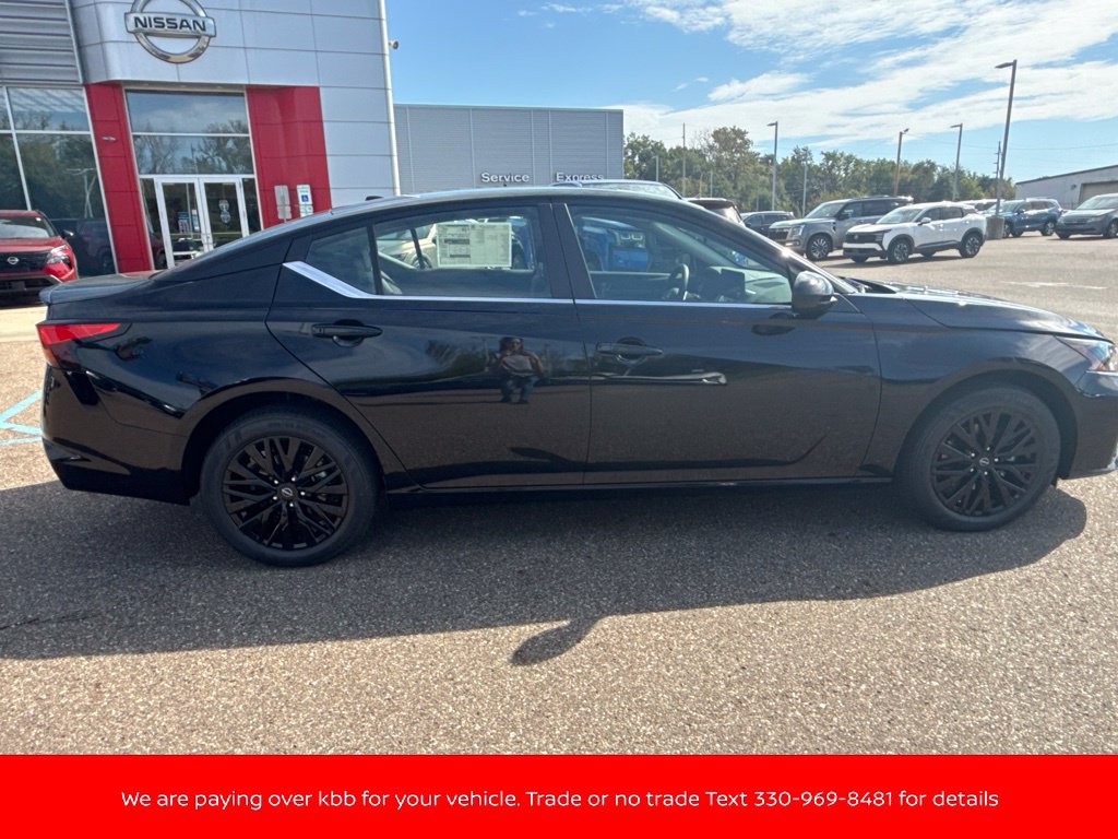 New 2026 Nissan Altima 2.5 SV w/ SV Special Edition Package AWD/4WD image 8